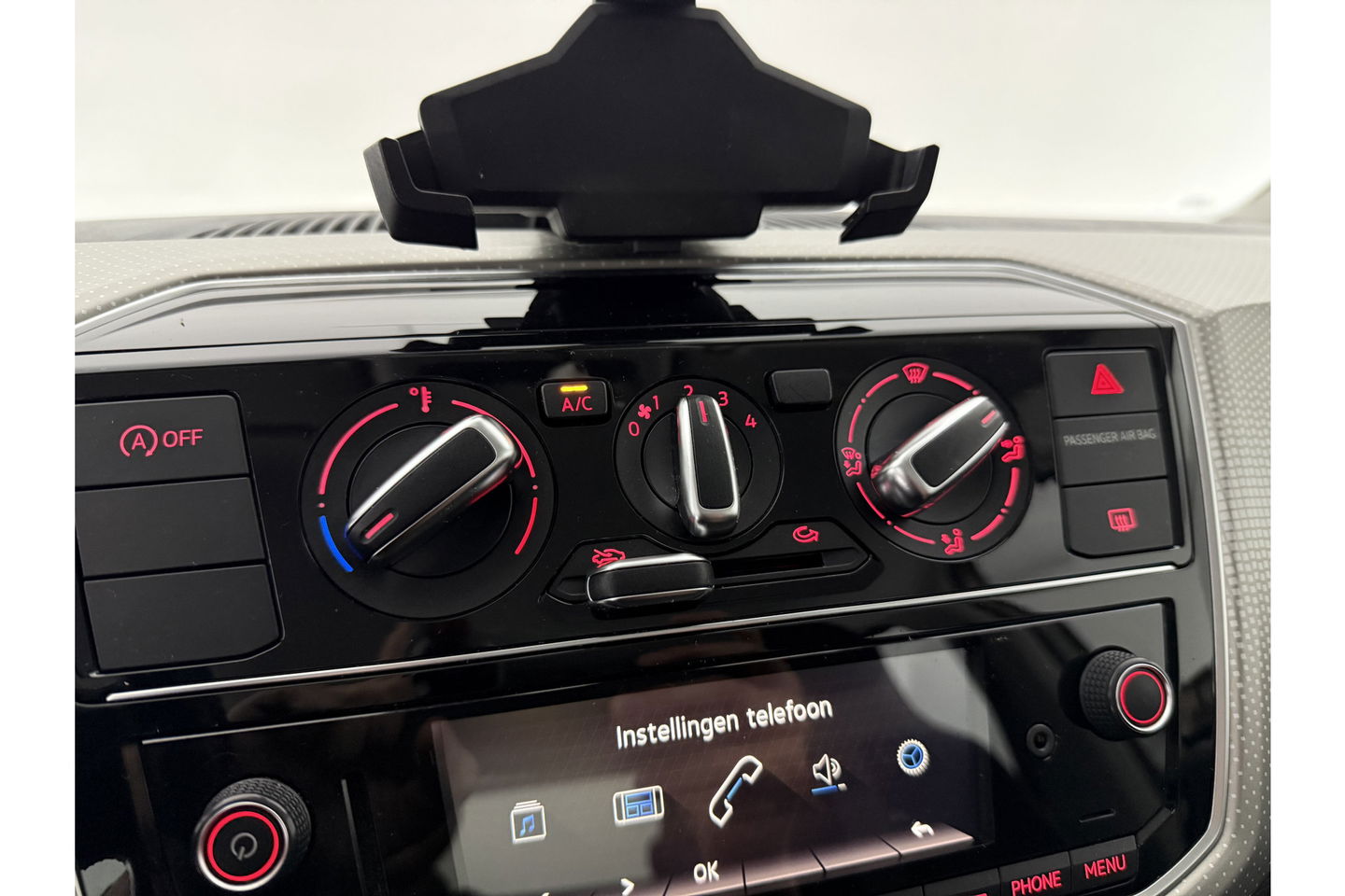Volkswagen up! 1.0 BMT high up! Airco Cruise LED 15"LMV Parkeersensoren