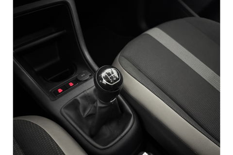 Volkswagen up! 1.0 BMT high up! Airco Cruise LED 15"LMV Parkeersensoren
