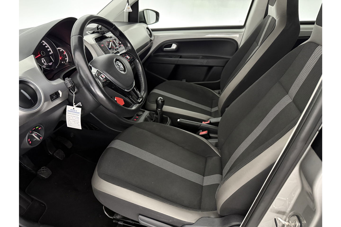 Volkswagen up! 1.0 BMT high up! Airco Cruise LED 15"LMV Parkeersensoren
