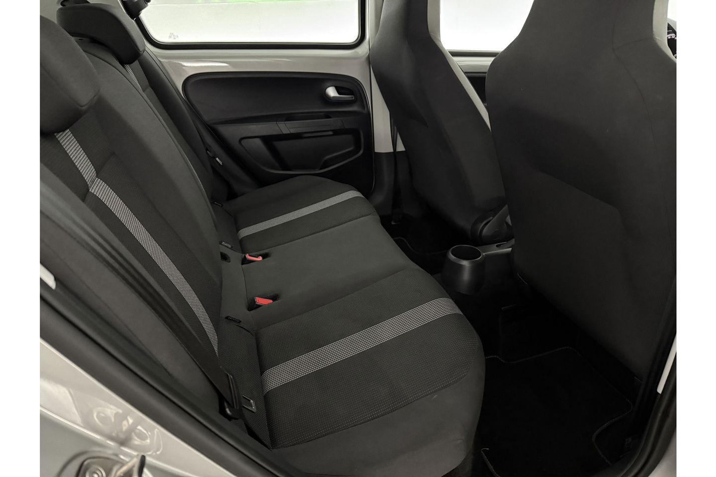 Volkswagen up! 1.0 BMT high up! Airco Cruise LED 15"LMV Parkeersensoren