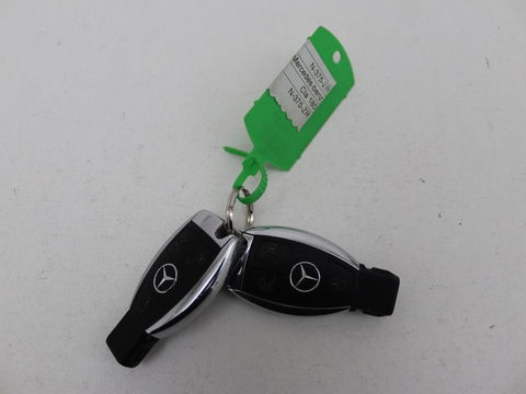 Mercedes-Benz CLA-Klasse 180 Urban | Stoelverwarming | Sportstoelen | Navigatie | Park Assist | Full LED | Half leder | Cruise control | Airco | Bluetooth