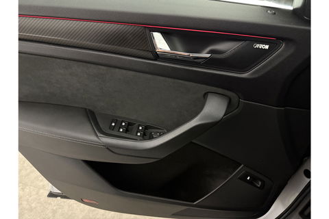 Škoda Kodiaq 1.5 TSI 150PK Sportline Business Camera Sfeerverl. LED Virtual Carplay Memory Clima Cruise Navi PDC 19''LMV