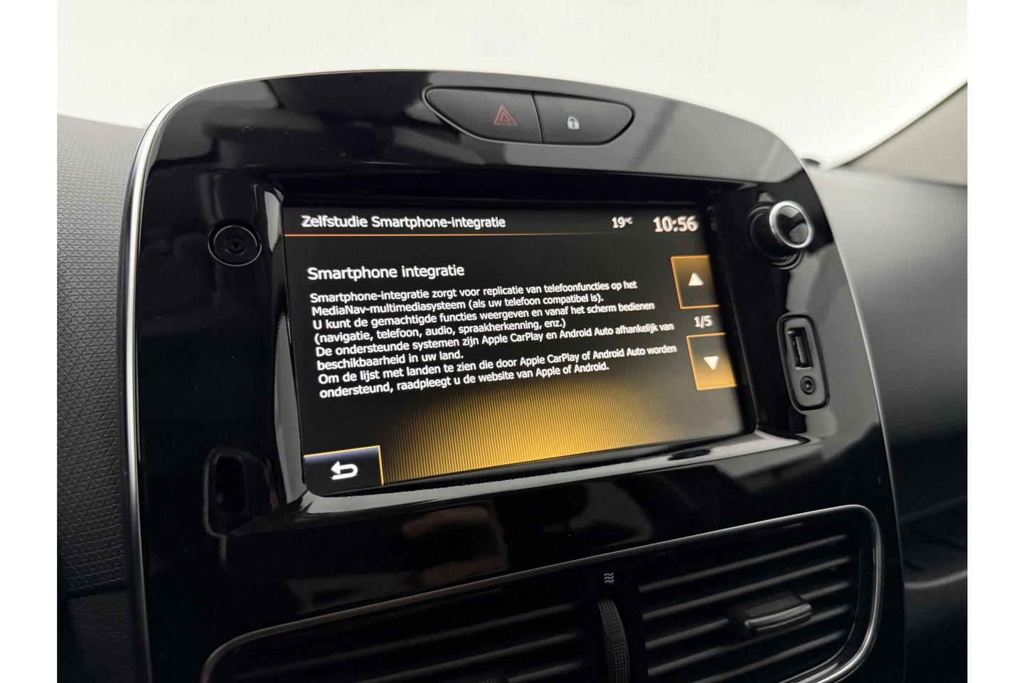 Renault Clio 0.9 TCe Limited Clima Camera Carplay Cruise Navi LED 16"LMV Parkeersensoren