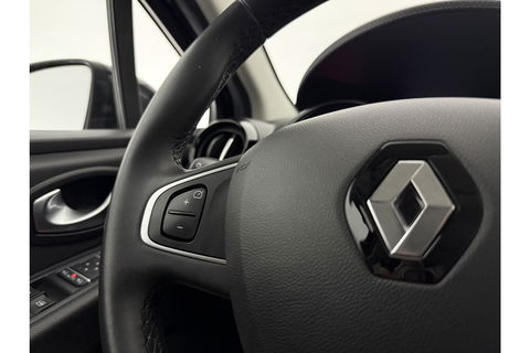 Renault Clio 0.9 TCe Limited Clima Camera Carplay Cruise Navi LED 16"LMV Parkeersensoren