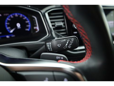 Volkswagen T-Roc 1.5 TSI Sport | CarPlay | Dodehoek. | Adapt. Cruise | Camera