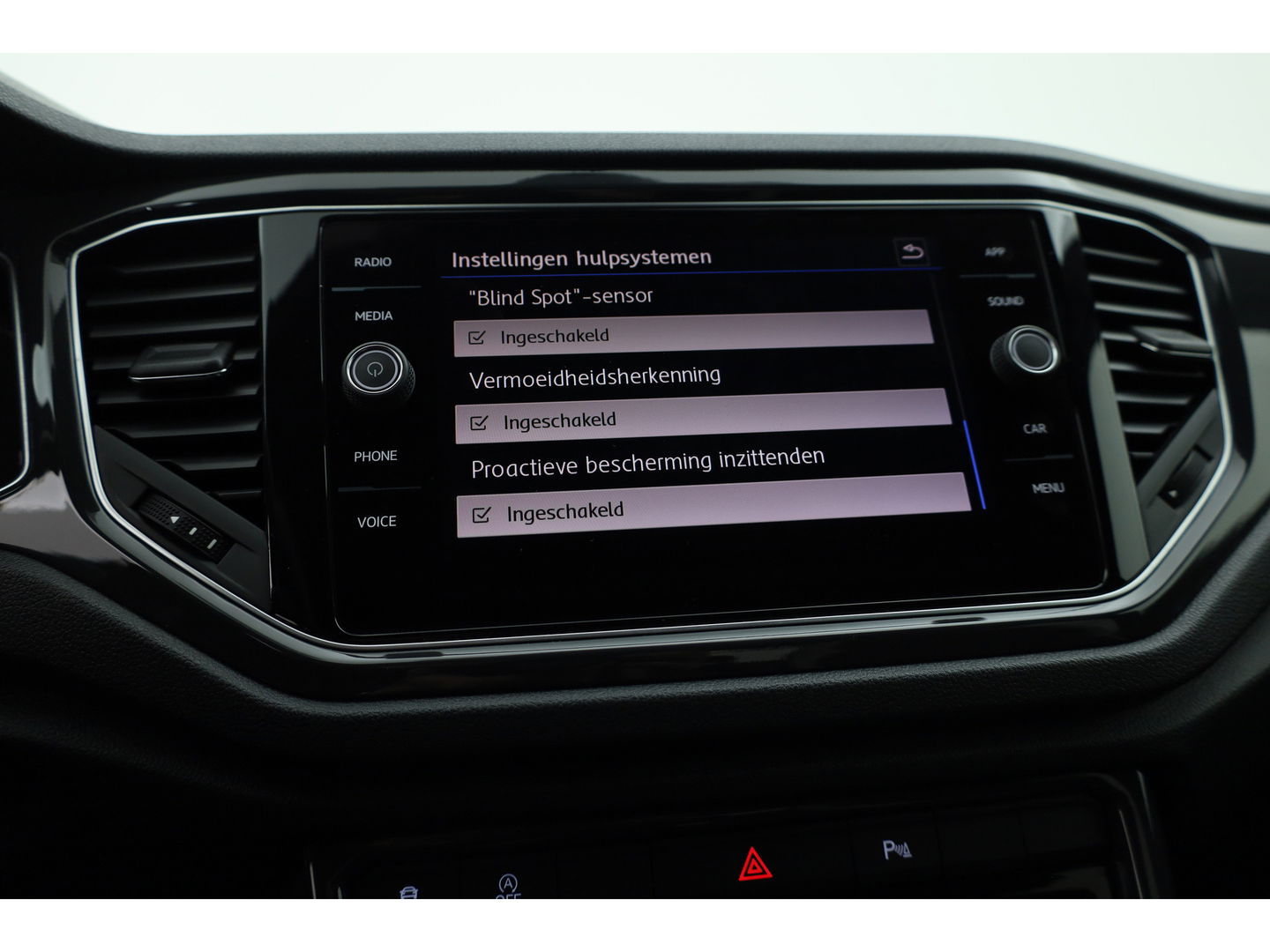Volkswagen T-Roc 1.5 TSI Sport | CarPlay | Dodehoek. | Adapt. Cruise | Camera