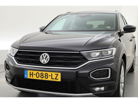Volkswagen T-Roc 1.5 TSI Sport | CarPlay | Dodehoek. | Adapt. Cruise | Camera