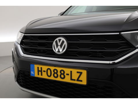 Volkswagen T-Roc 1.5 TSI Sport | CarPlay | Dodehoek. | Adapt. Cruise | Camera
