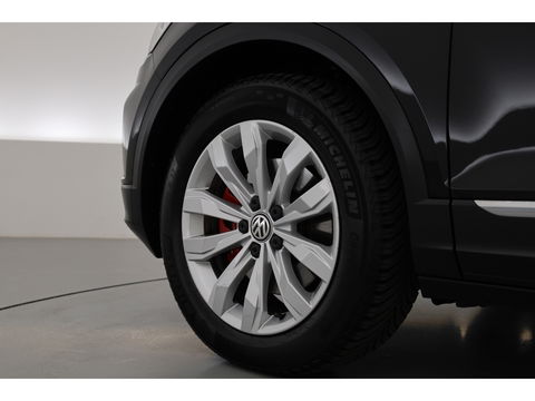 Volkswagen T-Roc 1.5 TSI Sport | CarPlay | Dodehoek. | Adapt. Cruise | Camera