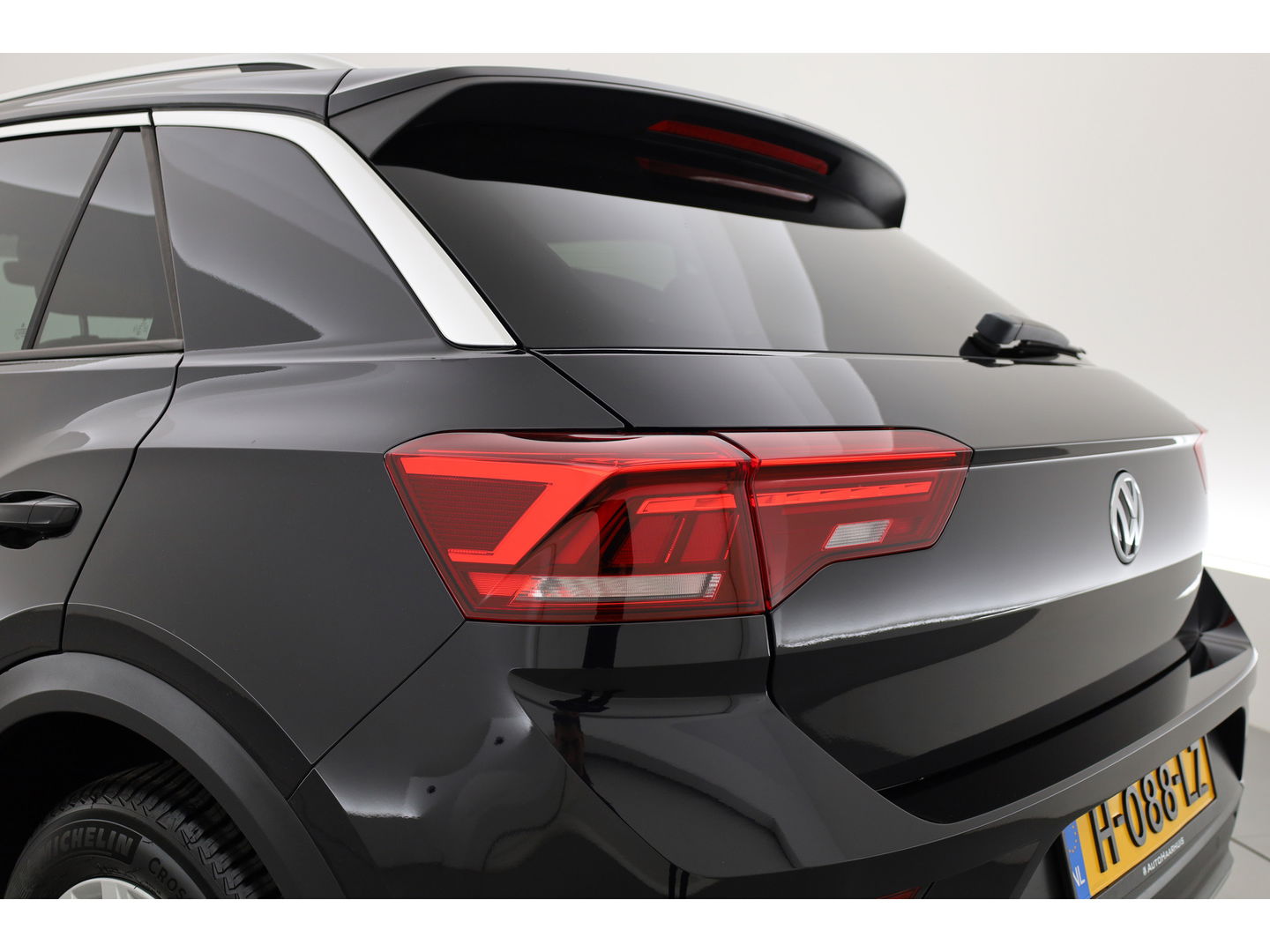 Volkswagen T-Roc 1.5 TSI Sport | CarPlay | Dodehoek. | Adapt. Cruise | Camera