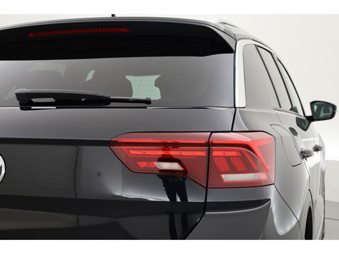 Volkswagen T-Roc 1.5 TSI Sport | CarPlay | Dodehoek. | Adapt. Cruise | Camera
