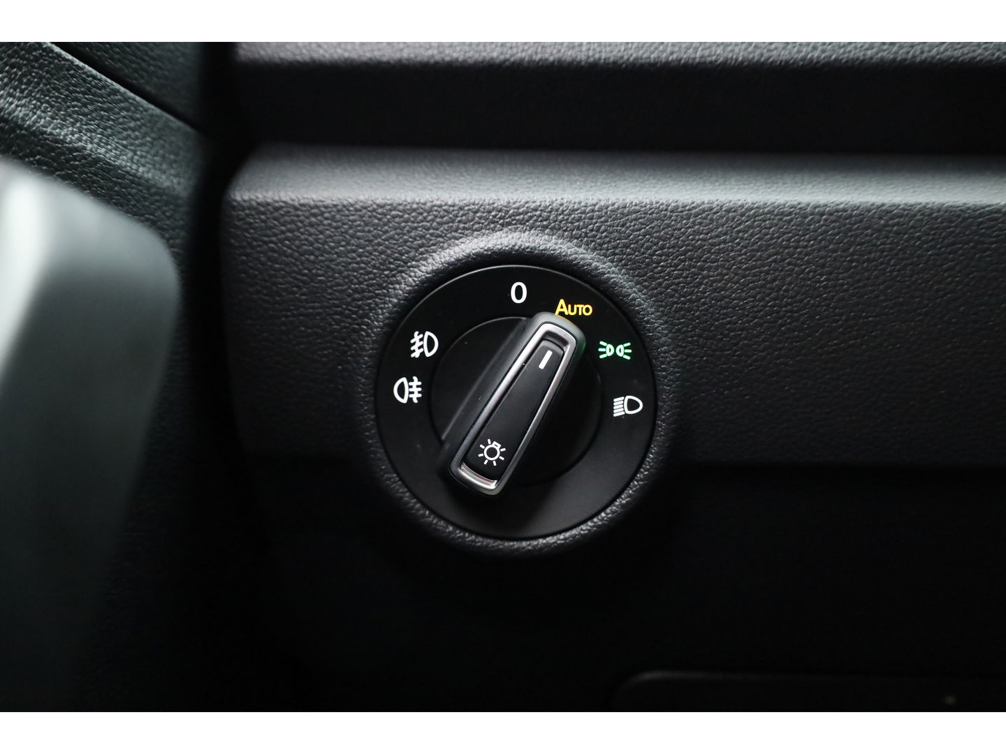 Volkswagen T-Roc 1.5 TSI Sport | CarPlay | Dodehoek. | Adapt. Cruise | Camera