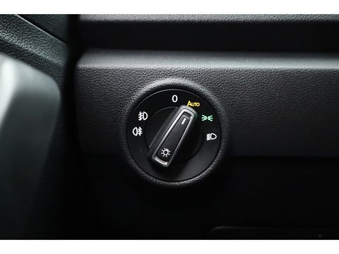 Volkswagen T-Roc 1.5 TSI Sport | CarPlay | Dodehoek. | Adapt. Cruise | Camera