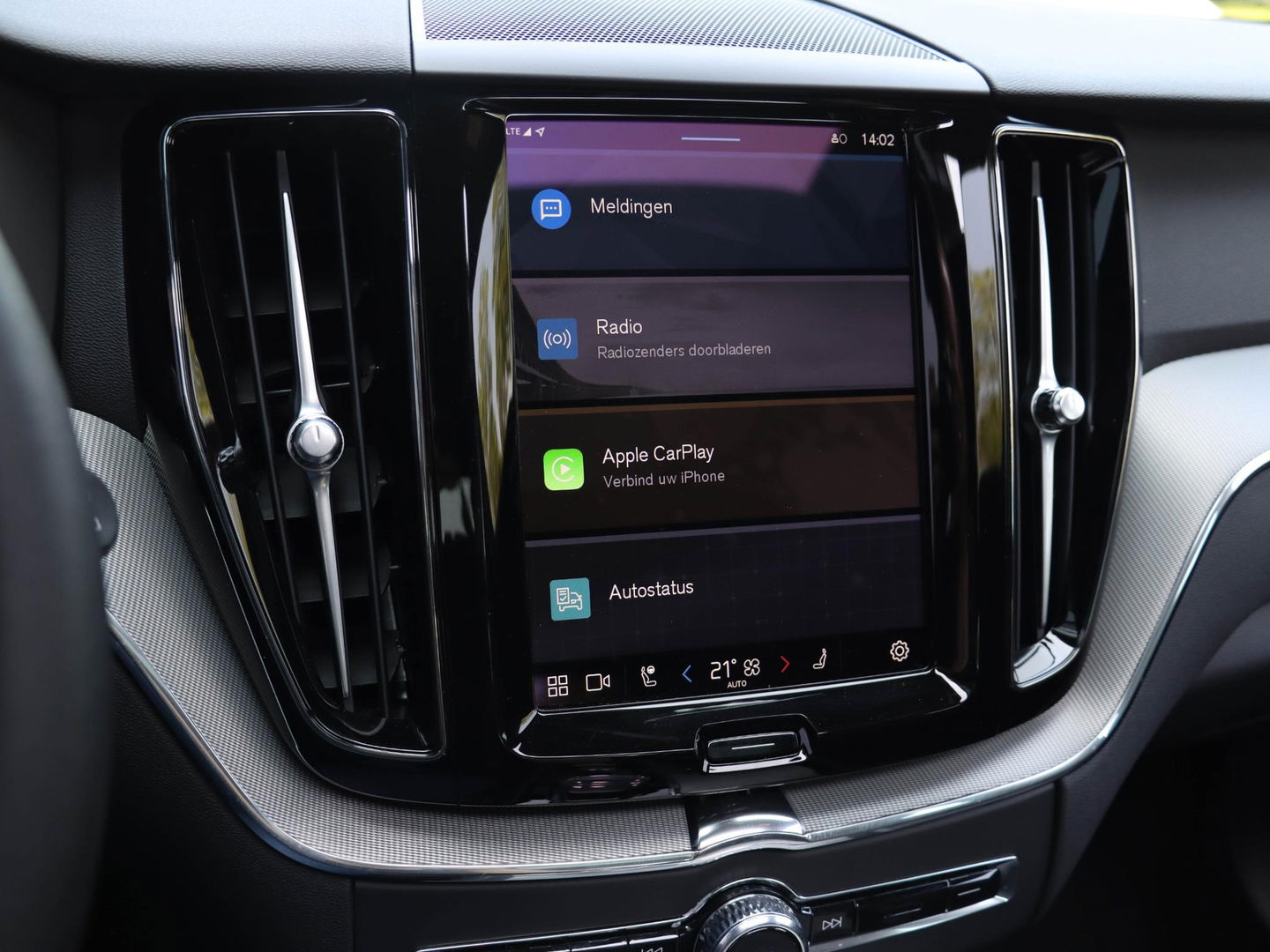 Volvo XC60 T6 Plug-in hybrid AWD Plus Black Edition | Bowers&Wilkens | 360 Camera | Headup display