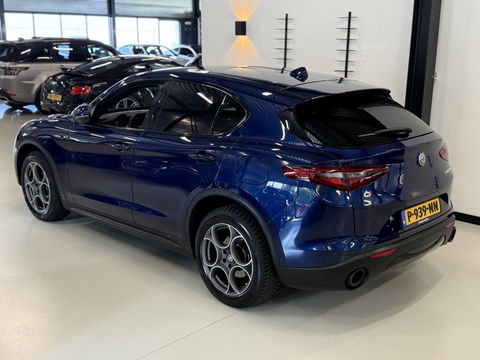 Alfa Romeo Stelvio 2.0 T 281PK AWD automaat Special Ed. Q4 / LED / 2018