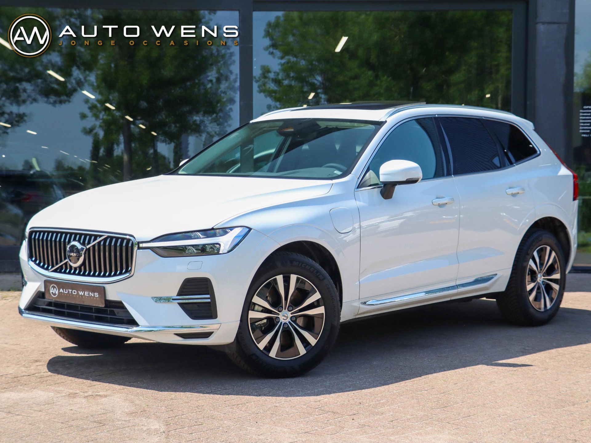 Volvo XC60 T6 Plug-in hybrid AWD Core Bright Panoramadak | Stoel/stuurverwarming | Trekhaak