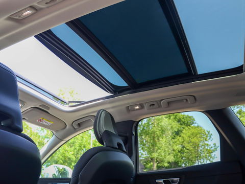 Volvo XC60 T6 Plug-in hybrid AWD Core Bright Panoramadak | Stoel/stuurverwarming | Trekhaak