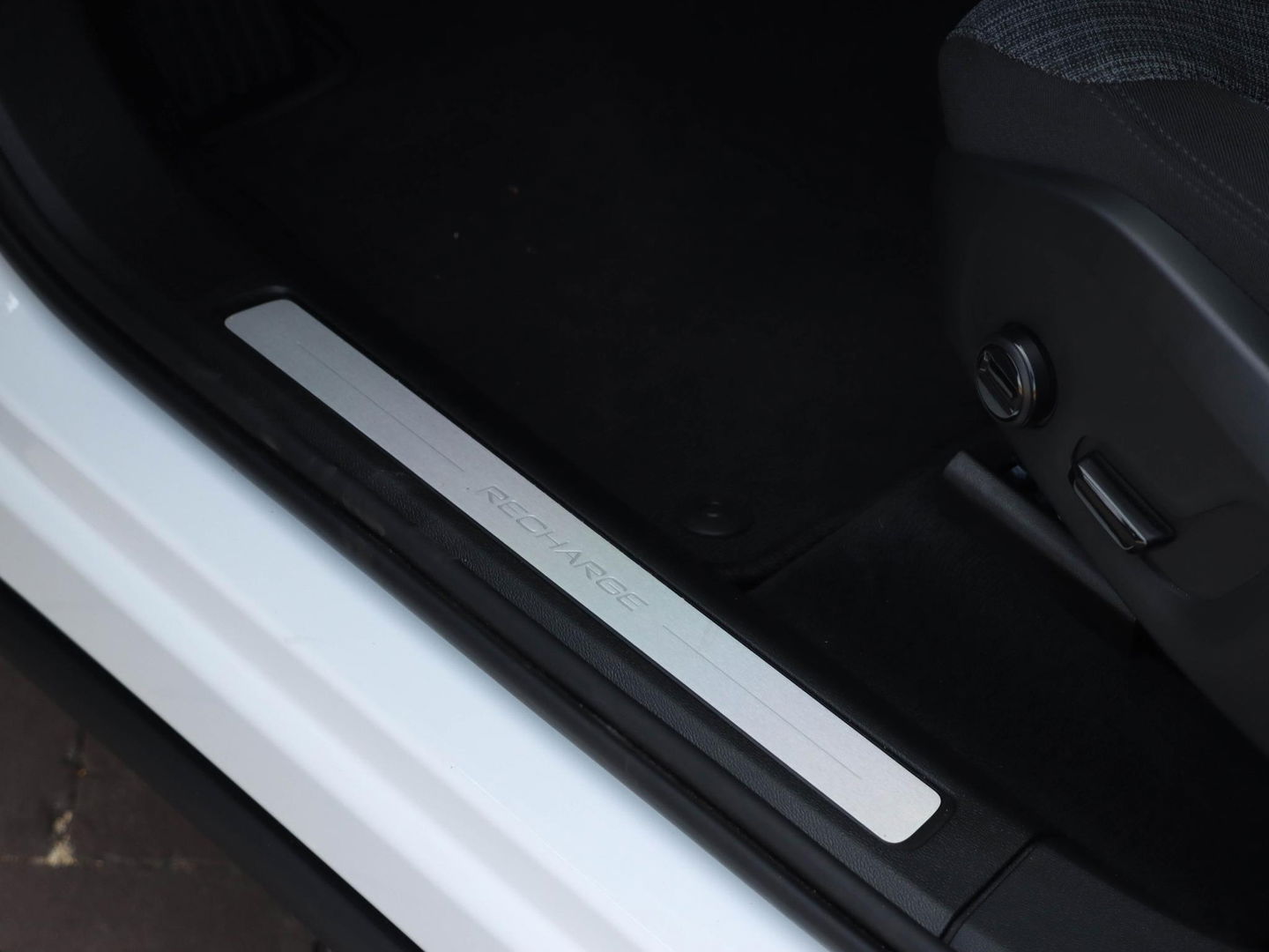 Volvo XC60 T6 Plug-in hybrid AWD Core Bright Panoramadak | Stoel/stuurverwarming | Trekhaak