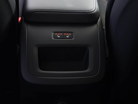 Volvo XC60 T6 Plug-in hybrid AWD Core Bright Panoramadak | Stoel/stuurverwarming | Trekhaak