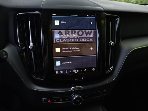 Volvo XC60 T6 Plug-in hybrid AWD Core Bright Panoramadak | Stoel/stuurverwarming | Trekhaak