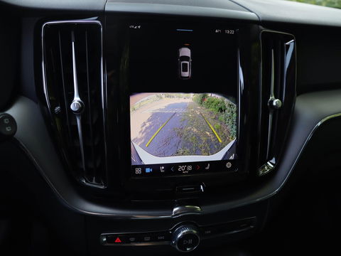 Volvo XC60 T6 Plug-in hybrid AWD Core Bright Panoramadak | Stoel/stuurverwarming | Trekhaak