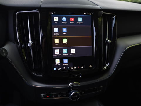 Volvo XC60 T6 Plug-in hybrid AWD Core Bright Panoramadak | Stoel/stuurverwarming | Trekhaak