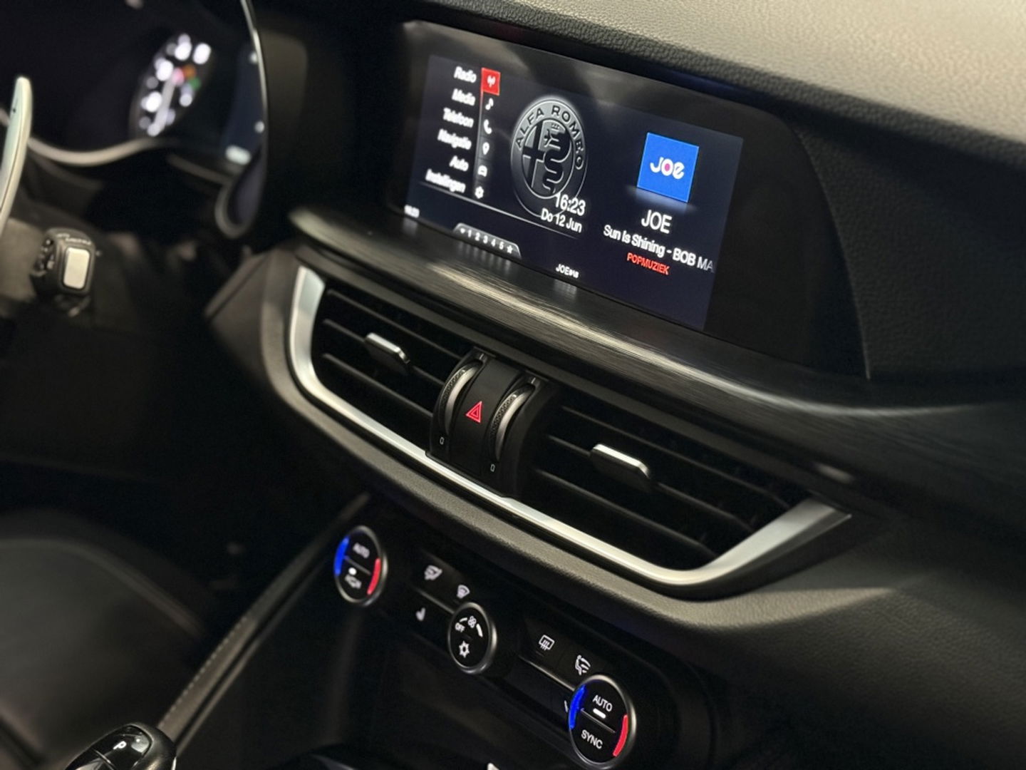 Alfa Romeo Stelvio 2.0 T 281PK AWD automaat Special Ed. Q4 / LED / 2018
