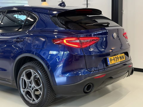 Alfa Romeo Stelvio 2.0 T 281PK AWD automaat Special Ed. Q4 / LED / 2018