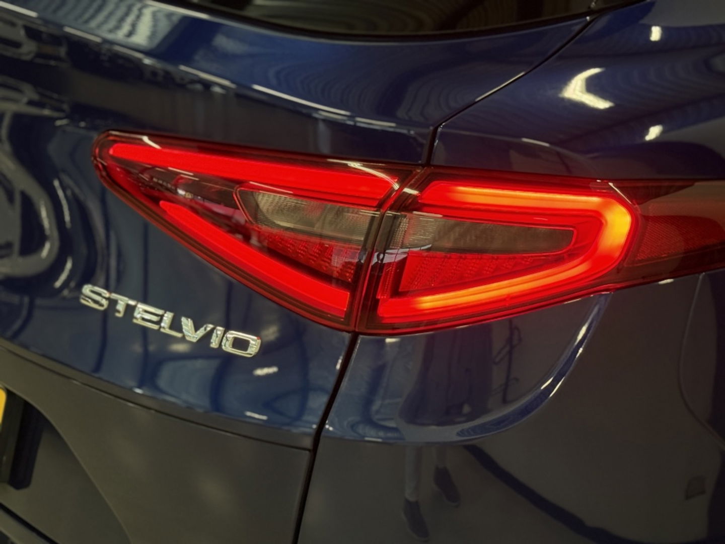 Alfa Romeo Stelvio 2.0 T 281PK AWD automaat Special Ed. Q4 / LED / 2018