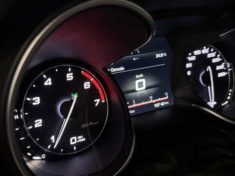 Alfa Romeo Stelvio 2.0 T 281PK AWD automaat Special Ed. Q4 / LED / 2018