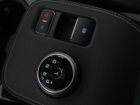 Ford Mustang Mach-E 360 camera | Stoelverwarming | Adaptive cruise | B 360 camera | Stoelverwarming | Adaptive cruise | B&O | Stuurverwarming | Leder