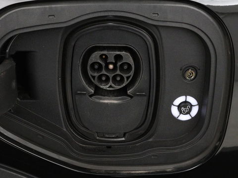 Ford Mustang Mach-E 360 camera | Stoelverwarming | Adaptive cruise | B 360 camera | Stoelverwarming | Adaptive cruise | B&O | Stuurverwarming | Leder