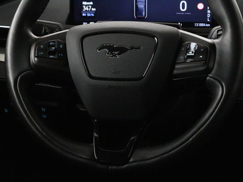 Ford Mustang Mach-E 360 camera | Stoelverwarming | Adaptive cruise | B 360 camera | Stoelverwarming | Adaptive cruise | B&O | Stuurverwarming | Leder