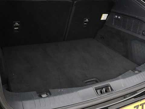 Ford Mustang Mach-E 360 camera | Stoelverwarming | Adaptive cruise | B 360 camera | Stoelverwarming | Adaptive cruise | B&O | Stuurverwarming | Leder
