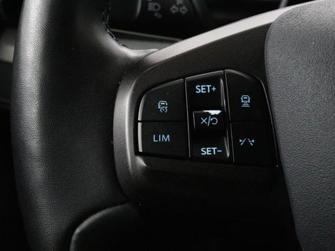 Ford Mustang Mach-E 360 camera | Stoelverwarming | Adaptive cruise | B 360 camera | Stoelverwarming | Adaptive cruise | B&O | Stuurverwarming | Leder