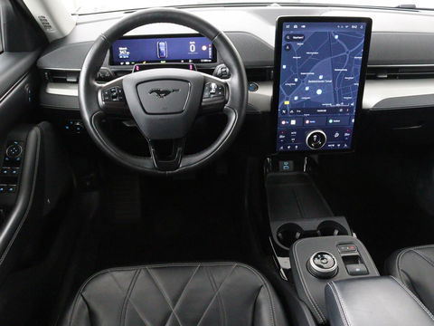 Ford Mustang Mach-E 360 camera | Stoelverwarming | Adaptive cruise | B 360 camera | Stoelverwarming | Adaptive cruise | B&O | Stuurverwarming | Leder