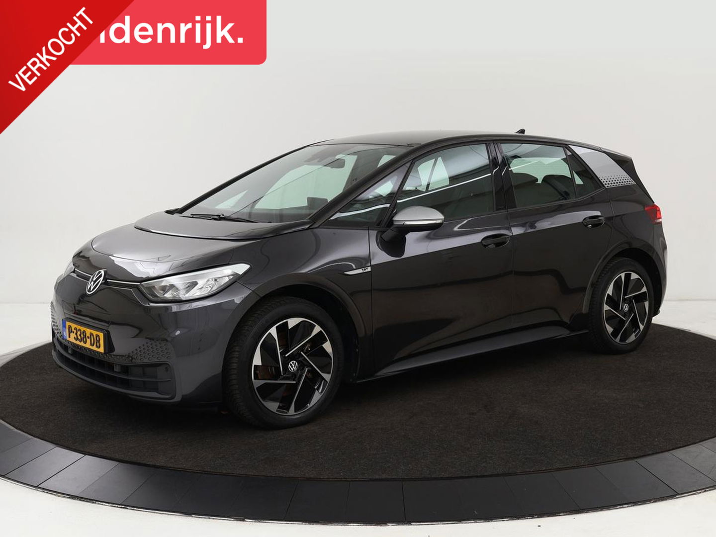 Volkswagen ID.3 First 58 kWh | Sfeerverlichting | Apple Carplay | Stoelverwarming | LED | Cruise Control Adaptief| LMV 18" | Navi
