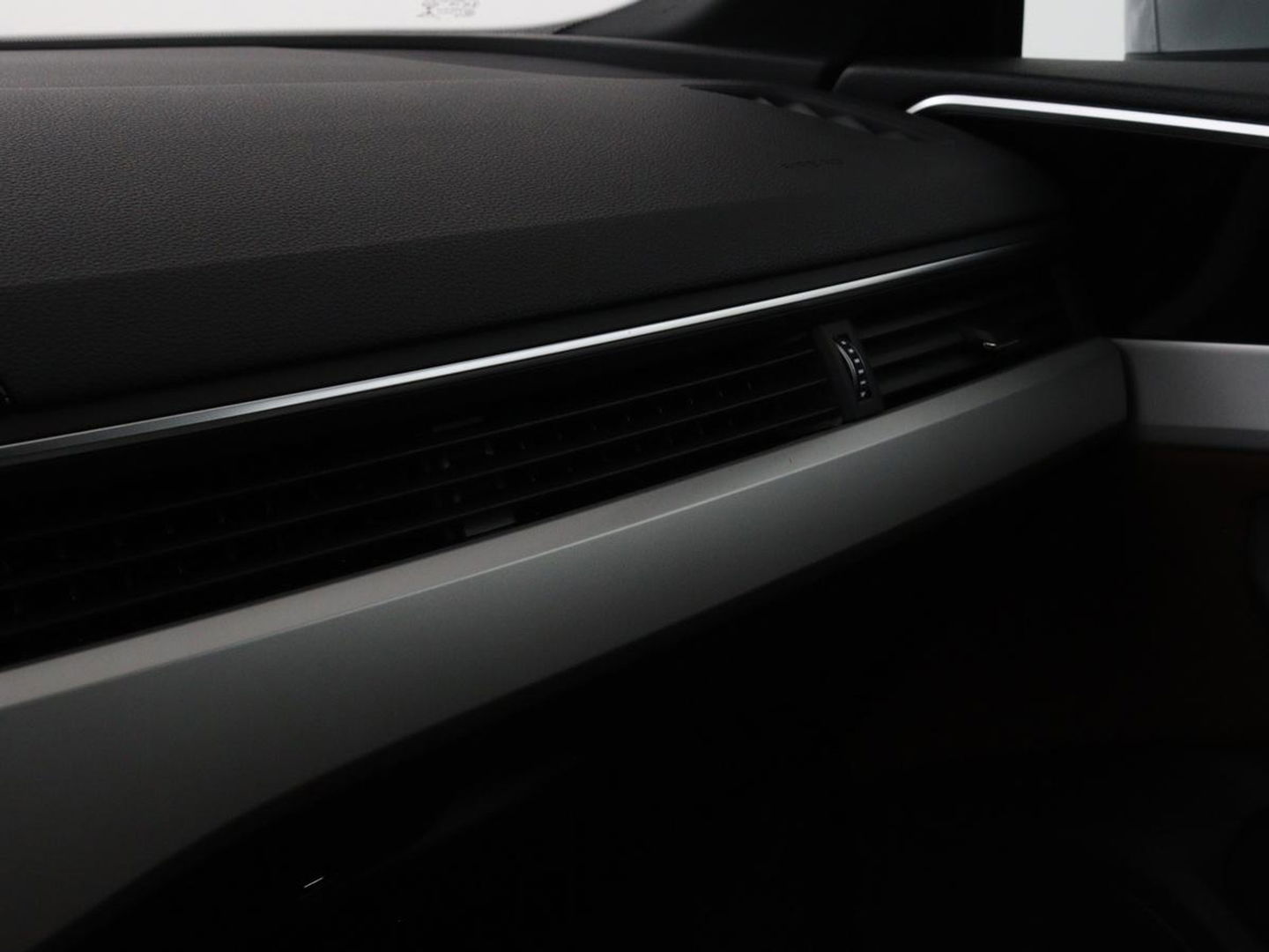 Audi A5 Sportback 35 TFSI Bns Edition | Leder | Trekhaak | Keyless | Elektrische achterklep | Camera | Carplay | DAB | Cruise Control