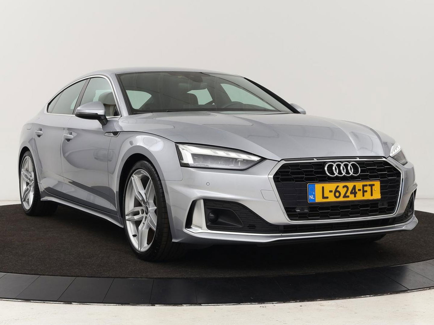 Audi A5 Sportback 35 TFSI Bns Edition | Leder | Trekhaak | Keyless | Elektrische achterklep | Camera | Carplay | DAB | Cruise Control