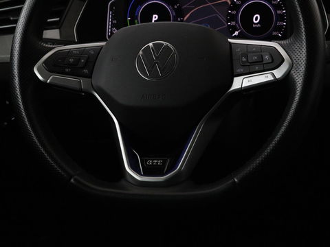 Volkswagen Passat Variant Volkswagen Passat 1.4 TSI PHEV GTE Business | Trekhaak | Adaptive cruise | Stoelverwarming | Massage | Carplay