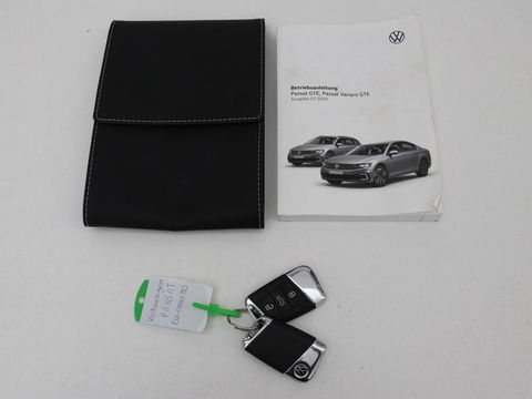 Volkswagen Passat Variant Volkswagen Passat 1.4 TSI PHEV GTE Business | Trekhaak | Adaptive cruise | Stoelverwarming | Massage | Carplay