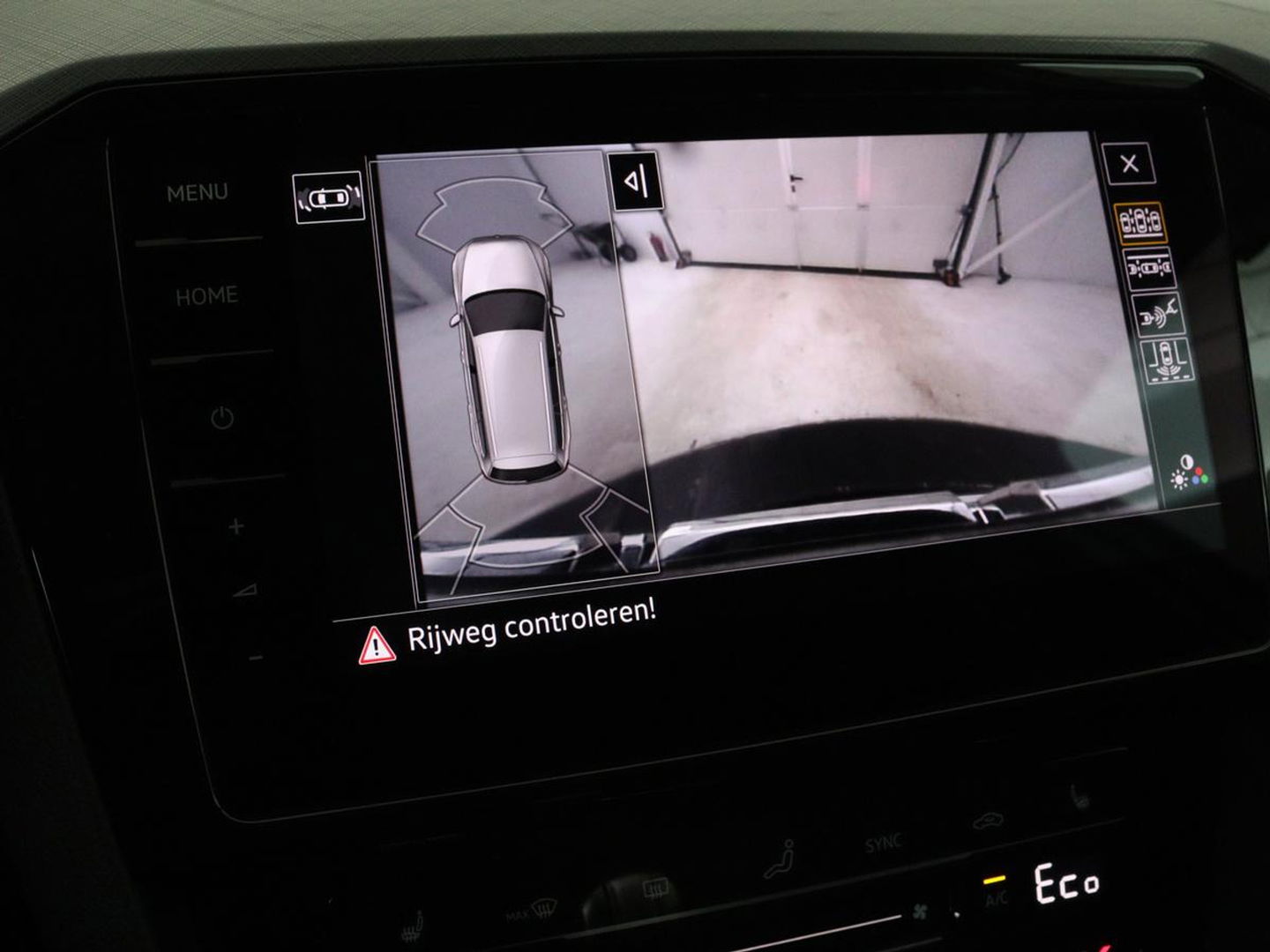 Volkswagen Passat Variant Volkswagen Passat 1.4 TSI PHEV GTE Business | Trekhaak | Adaptive cruise | Stoelverwarming | Massage | Carplay