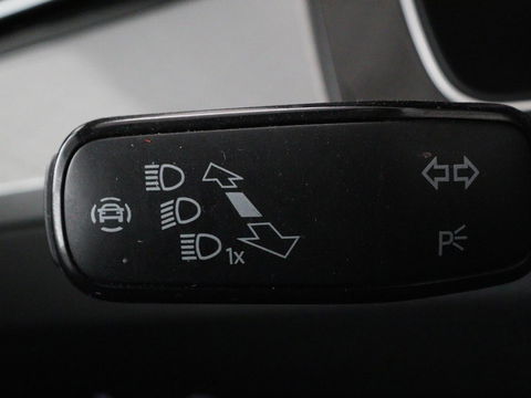 Volkswagen Passat Variant Volkswagen Passat 1.4 TSI PHEV GTE Business | Trekhaak | Adaptive cruise | Stoelverwarming | Massage | Carplay