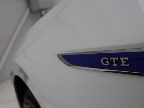 Volkswagen Passat Variant Volkswagen Passat 1.4 TSI PHEV GTE Business | Trekhaak | Adaptive cruise | Stoelverwarming | Massage | Carplay