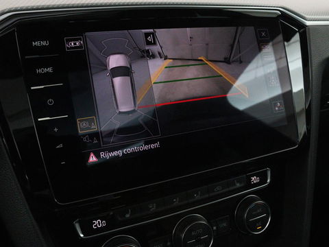 Volkswagen Passat Variant 1.5 TSI HL Bns R | Panoramadak | Leder | Keyless | Stoelverwarming | Carplay | Adaptive Cruise | Elektrische achterklep