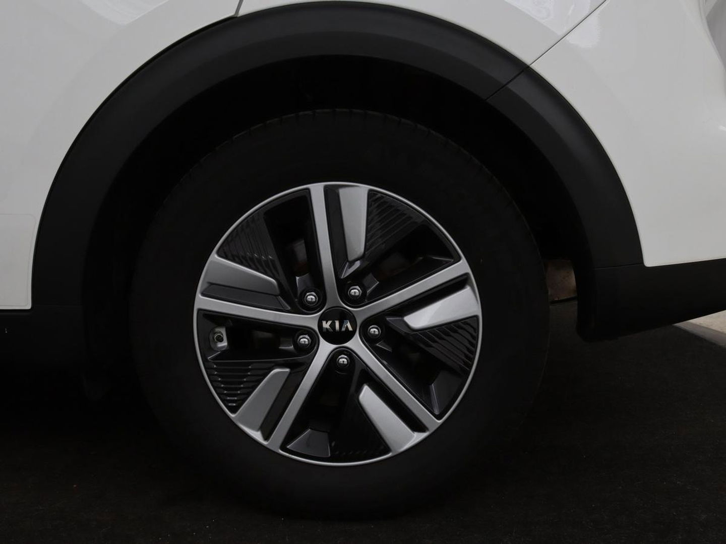 Kia Niro 1.6 GDi PHEV DynamicPlusLine | Camera | Carplay | Stoel & Stuurverwarming | Half leder | Adaptive Cruise