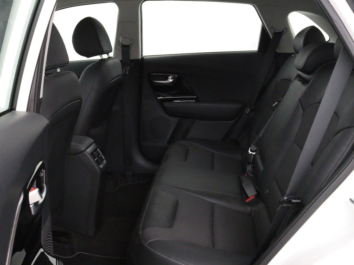 Kia Niro 1.6 GDi PHEV DynamicPlusLine | Camera | Carplay | Stoel & Stuurverwarming | Half leder | Adaptive Cruise