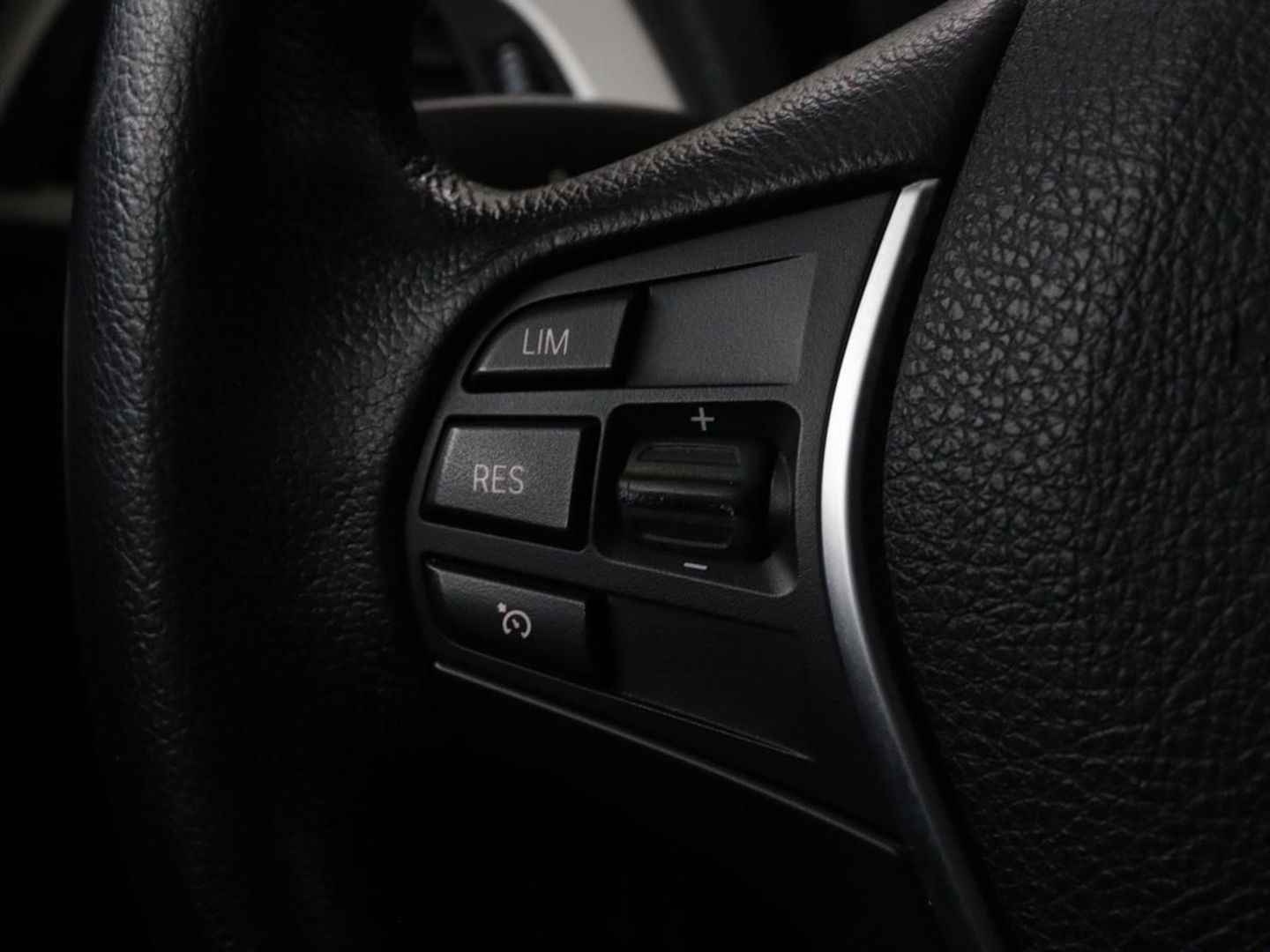 BMW 1-serie 118i Executive | Full LED | Navigatie | Climate control | Cruise control | Parkeerhulp | Bluetooth | Sportstuur