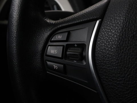 BMW 1-serie 118i Executive | Full LED | Navigatie | Climate control | Cruise control | Parkeerhulp | Bluetooth | Sportstuur