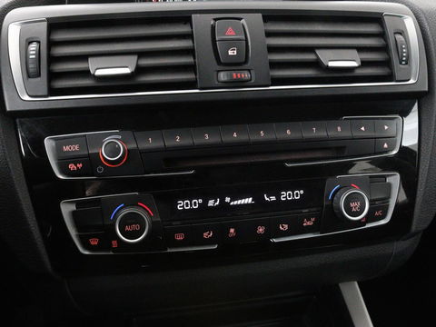 BMW 1-serie 118i Executive | Full LED | Navigatie | Climate control | Cruise control | Parkeerhulp | Bluetooth | Sportstuur